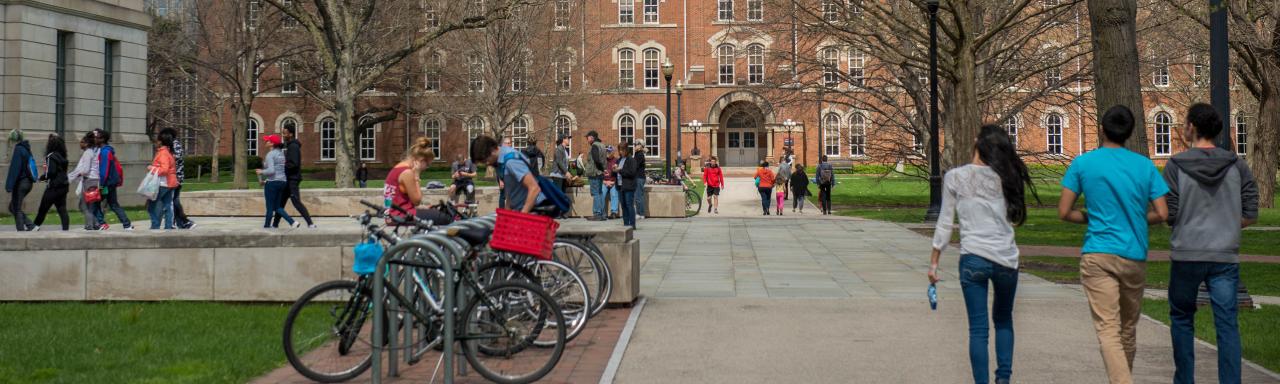 Students walk on the Ohio State campus